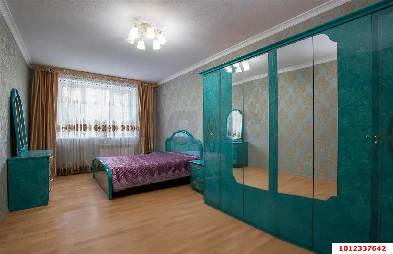 Фото №1: 3-комнатная квартира 112 м² - Краснодар, Краевая Клиническая Больница, ул. Черкасская, 55