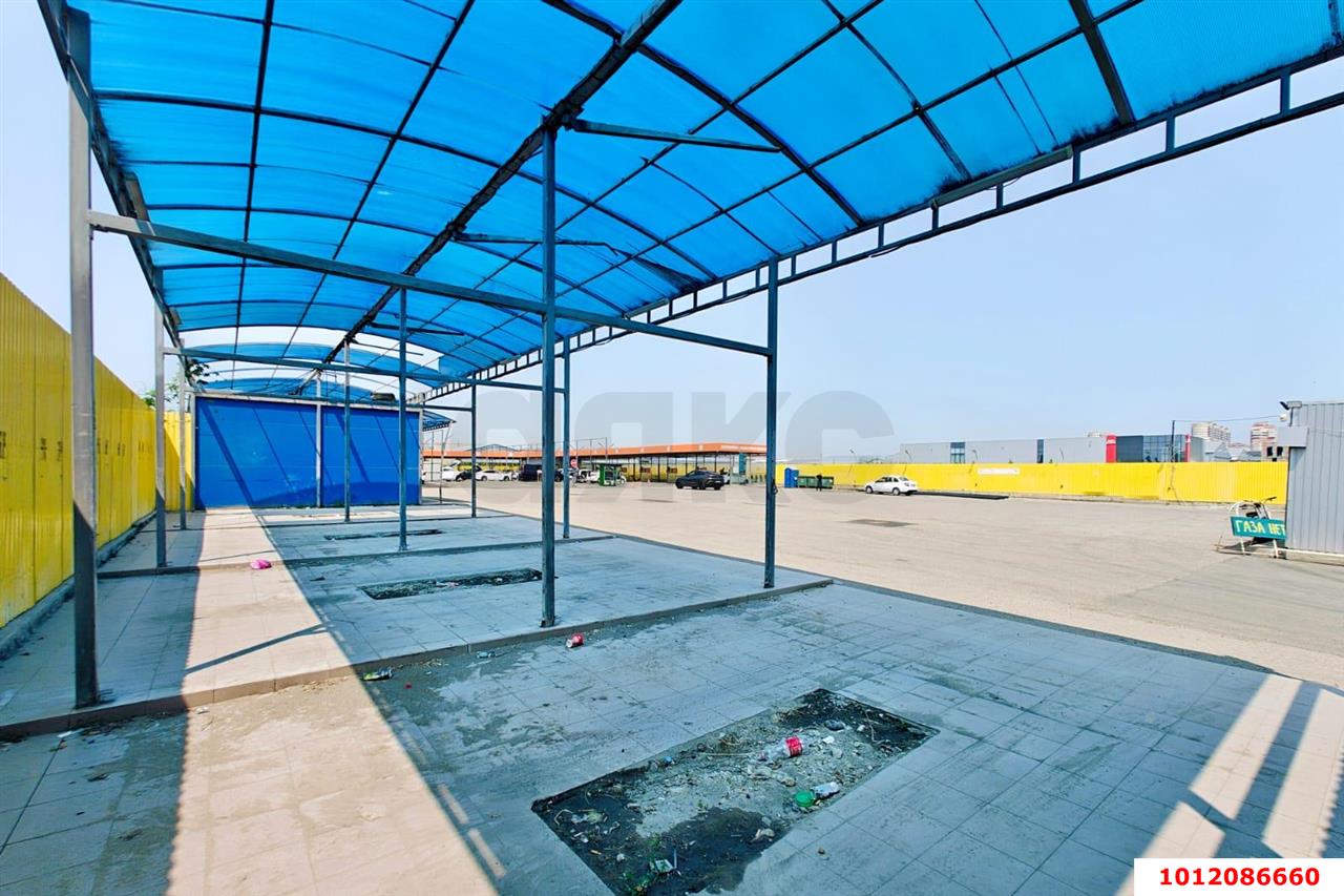 Фото №2: Торговое помещение 200 м² - Краснодар, Музыкальный, ул. Московская