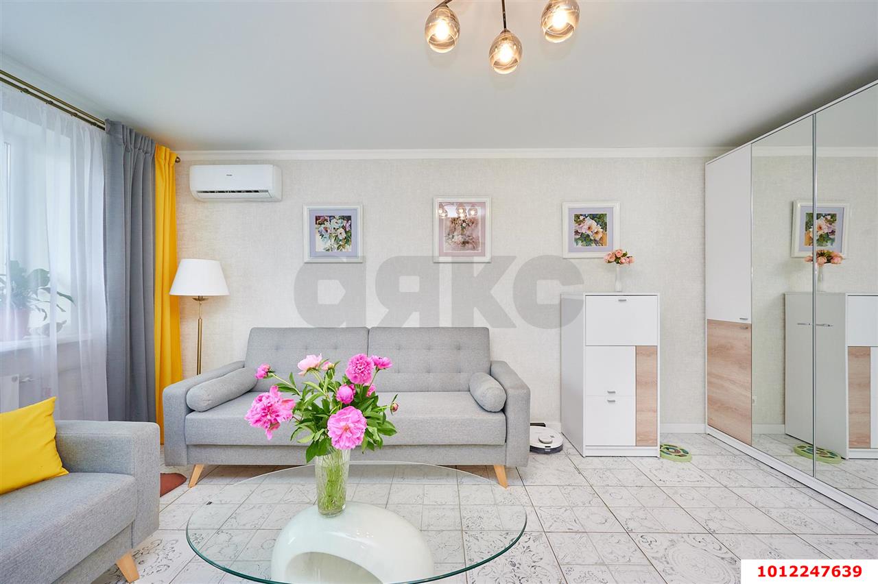 Фото №2: 3-комнатная квартира 69 м² - Краснодар, Центральный внутригородской округ, мкр. Центральный, ул. Мира, 37