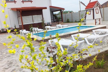 Фото №2: Готовый бизнес 600 м² - Голубицкая, ул. Курортная