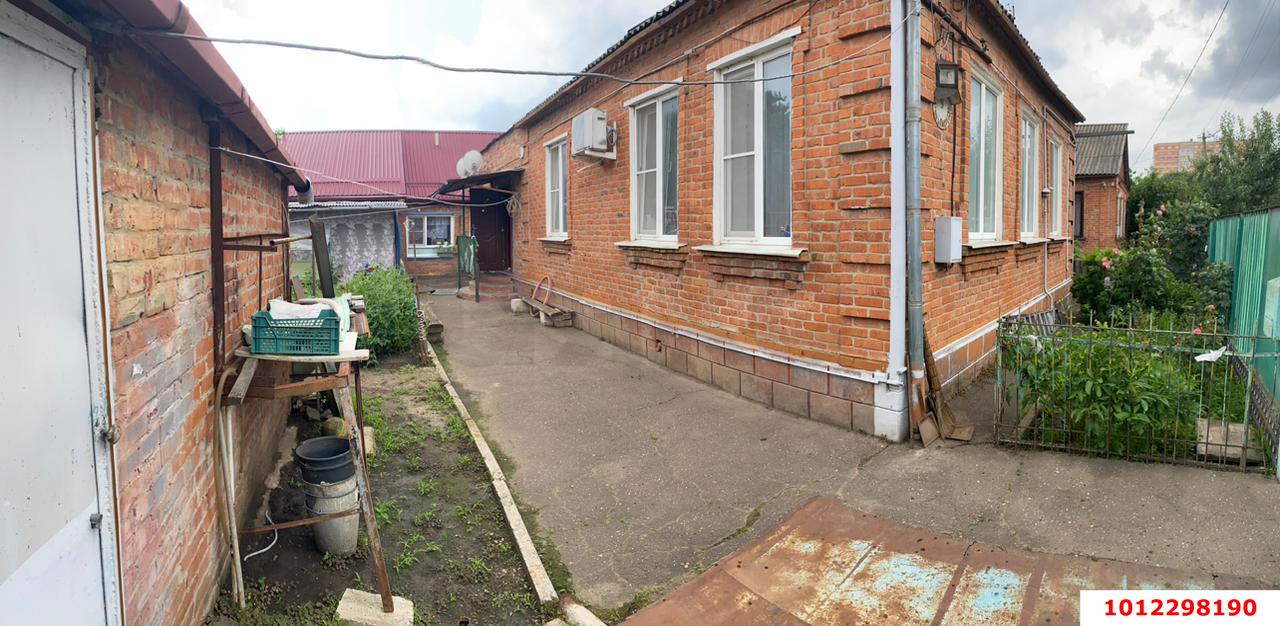 Фото №1: Дом 140 м² + 3.8 сот. - Краснодар, Прикубанский внутригородской округ, мкр. 9-й километр, ул. Гастелло, 9