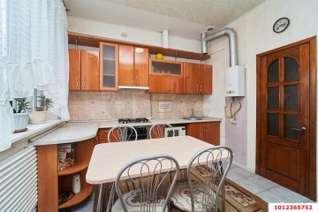 Фото №1: 2-комнатная квартира 45 м² - Краснодар, мкр. Центральный, ул. Коммунаров, 74