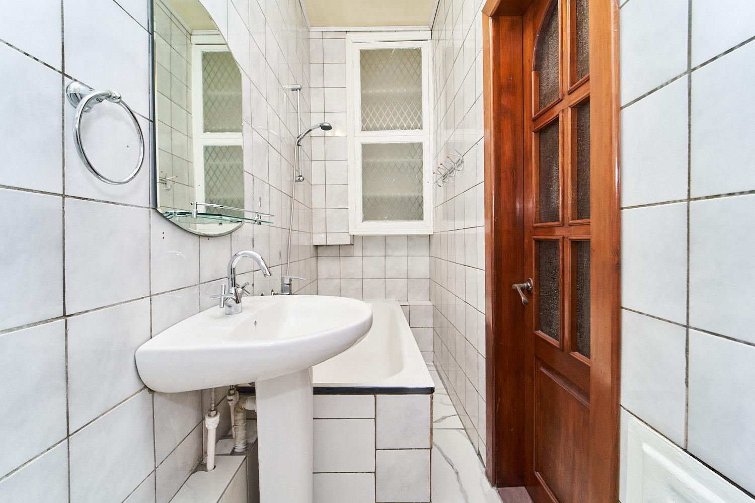 Фото №8: 2-комнатная квартира 45 м² - Краснодар, Центральный внутригородской округ, мкр. Центральный, ул. Коммунаров, 74