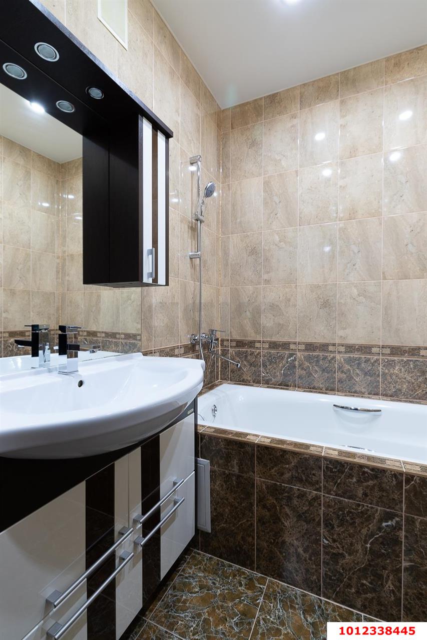 Фото №9: 3-комнатная квартира 83 м² - Краснодар, Прикубанский внутригородской округ, мкр. Панорама, ул. Восточно-Кругликовская, 28