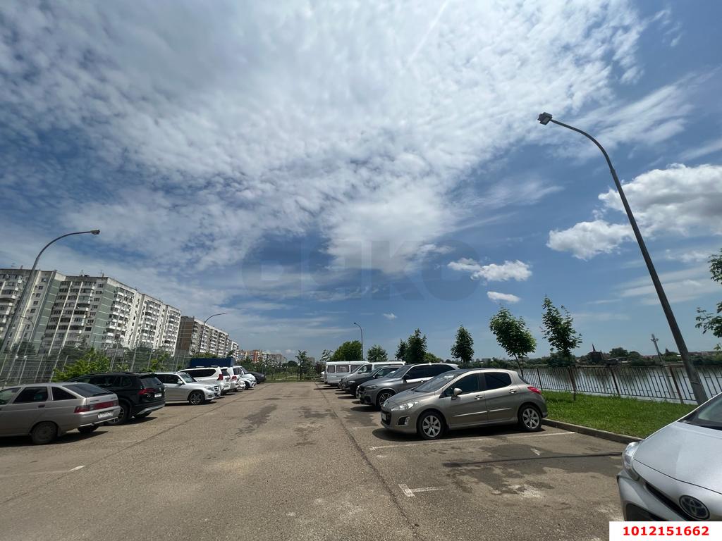 Фото №3: Коммерция 140 м² - Краснодар, Западный внутригородской округ, мкр. Юбилейный, ул. Рождественская набережная, 4