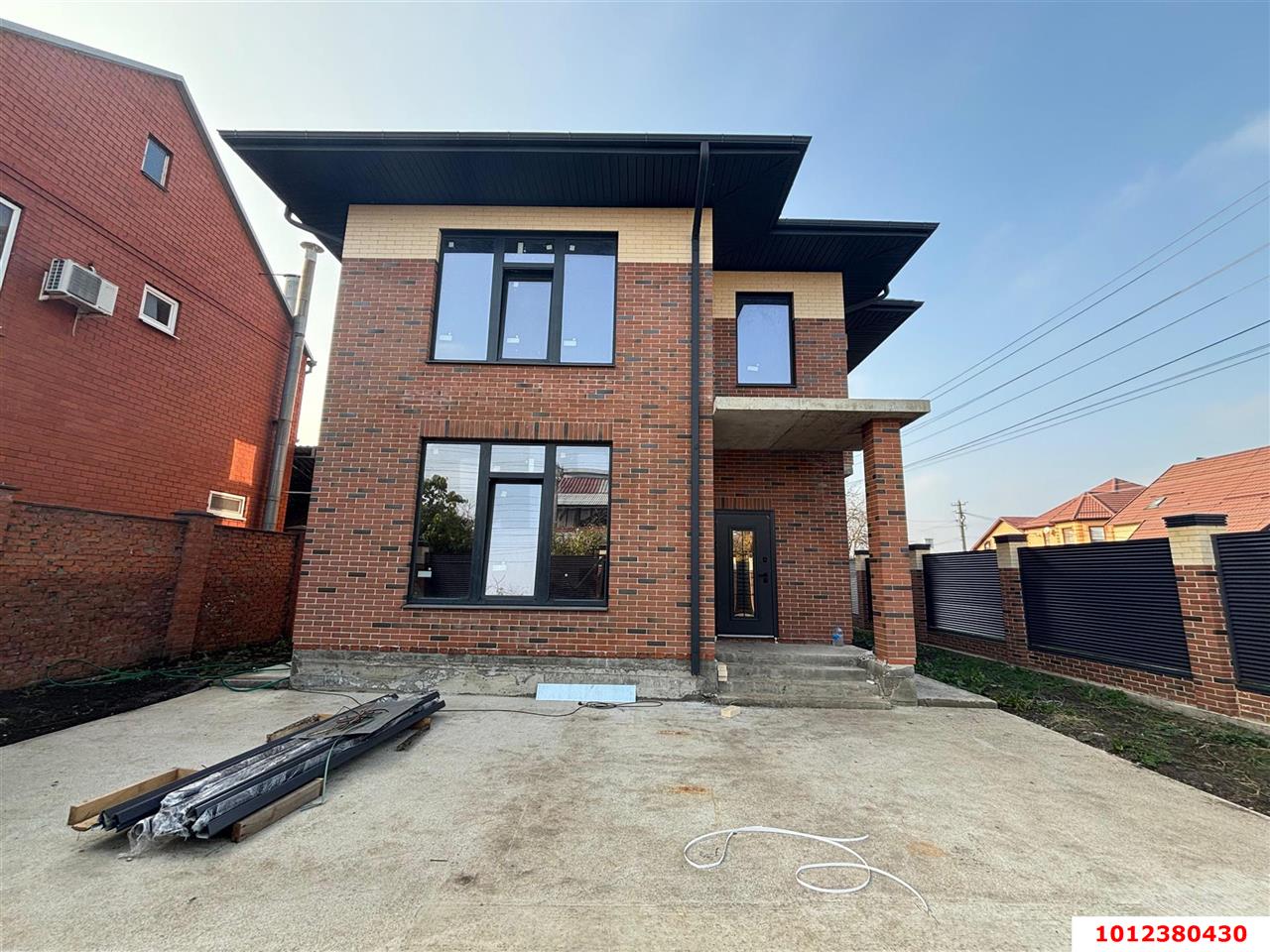 Фото №1: Дом 200 м² + 6 сот. - Краснодар, Северный, ул. Александра Берлизова, 112