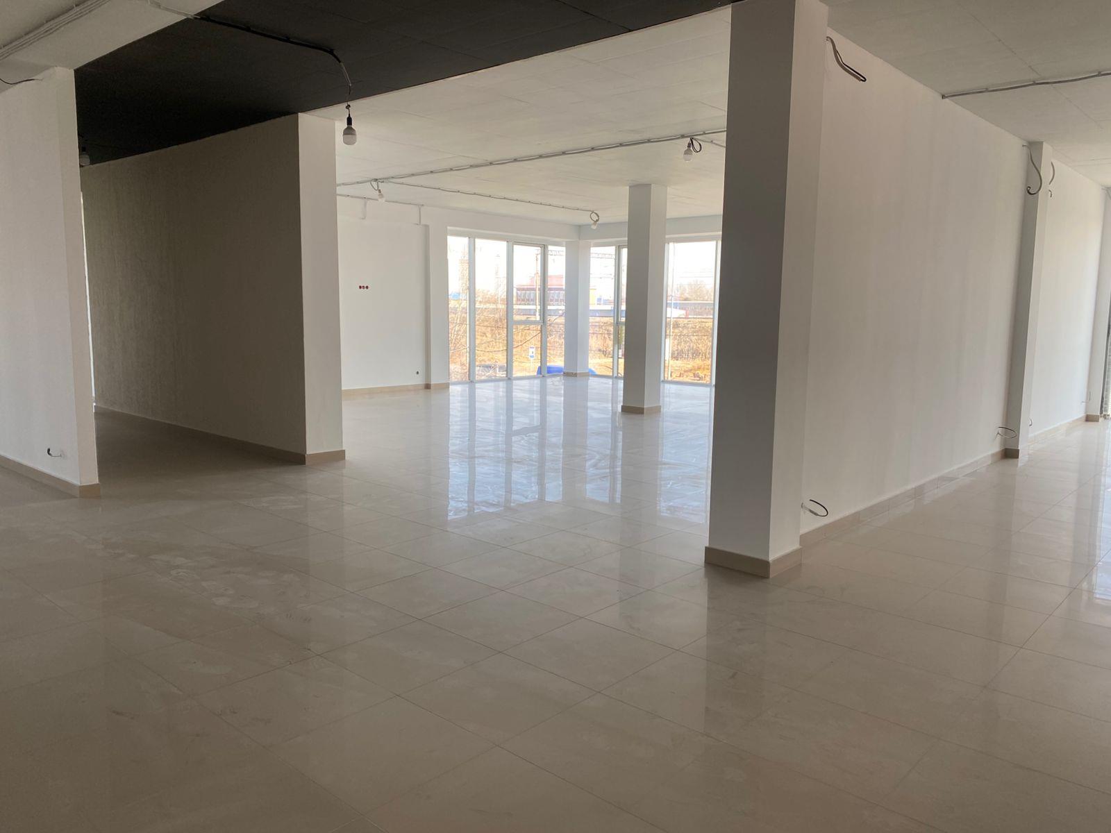 Фото №12: Коммерция 1750 м² - Яблоновский, ул. Гагарина