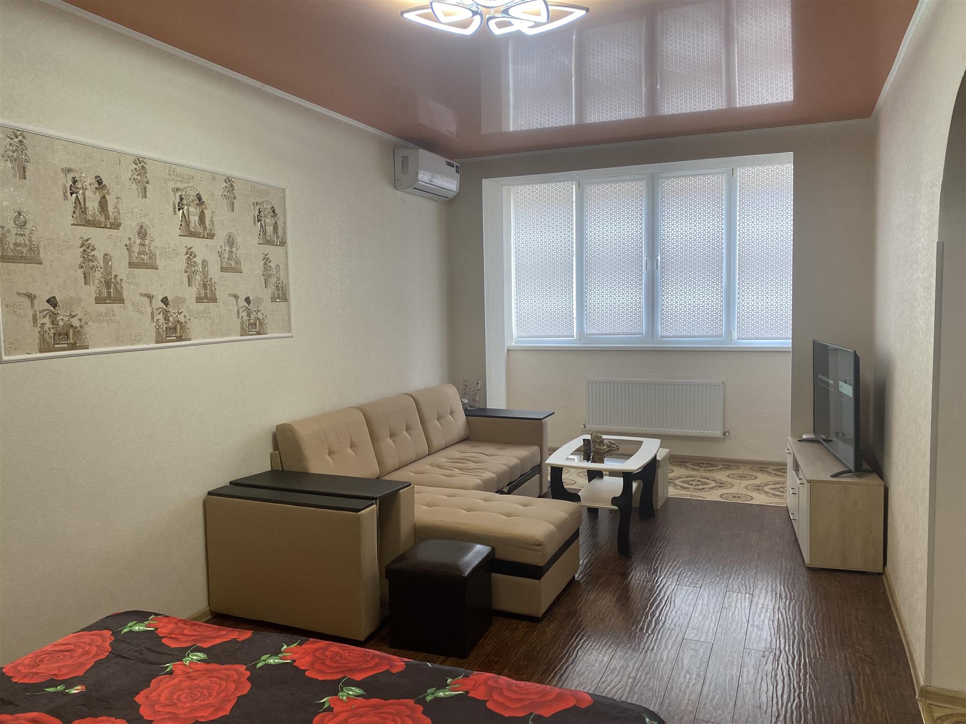 Фото №1: 1-комнатная квартира 54 м² - Российский, мкр. Прикубанский внутригородской округ, ул. 2-я Тверская, 2/1