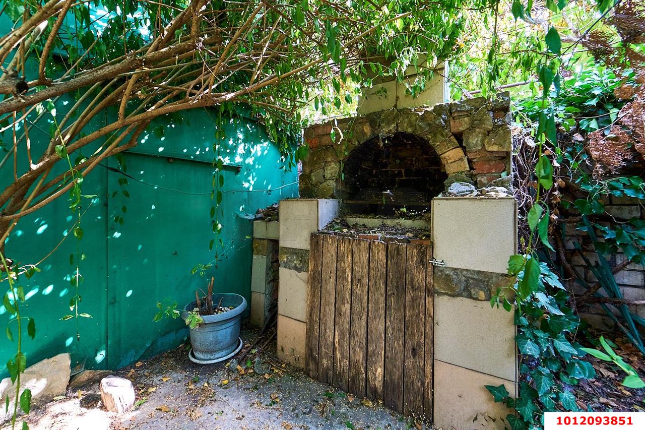 Фото №16: Часть дома 39 м² + 1.3 сот. - Краснодар, Центральный внутригородской округ, мкр. Центральный, ул. Ленина, 80