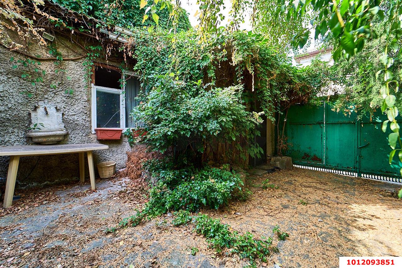 Фото №15: Часть дома 39 м² + 1.3 сот. - Краснодар, Центральный внутригородской округ, мкр. Центральный, ул. Ленина, 80