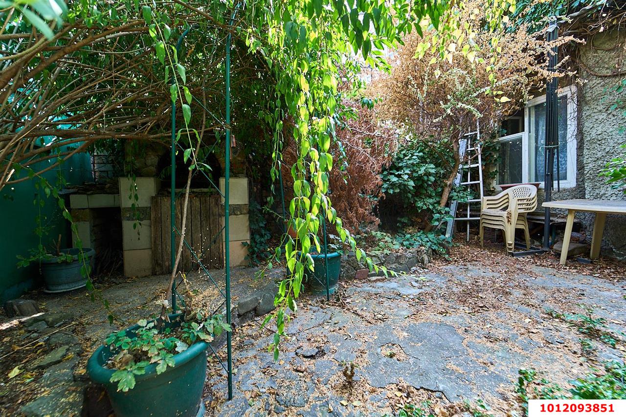 Фото №14: Часть дома 39 м² + 1.3 сот. - Краснодар, Центральный внутригородской округ, мкр. Центральный, ул. Ленина, 80