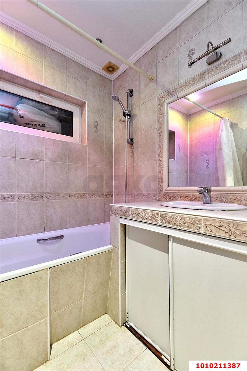 Фото №11: Дом 200 м² + 4.4 сот. - Краснодар, Фестивальный, ул. Воровского, 153