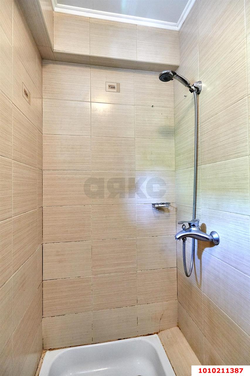 Фото №2: Дом 200 м² + 4.4 сот. - Краснодар, Фестивальный, ул. Воровского, 153