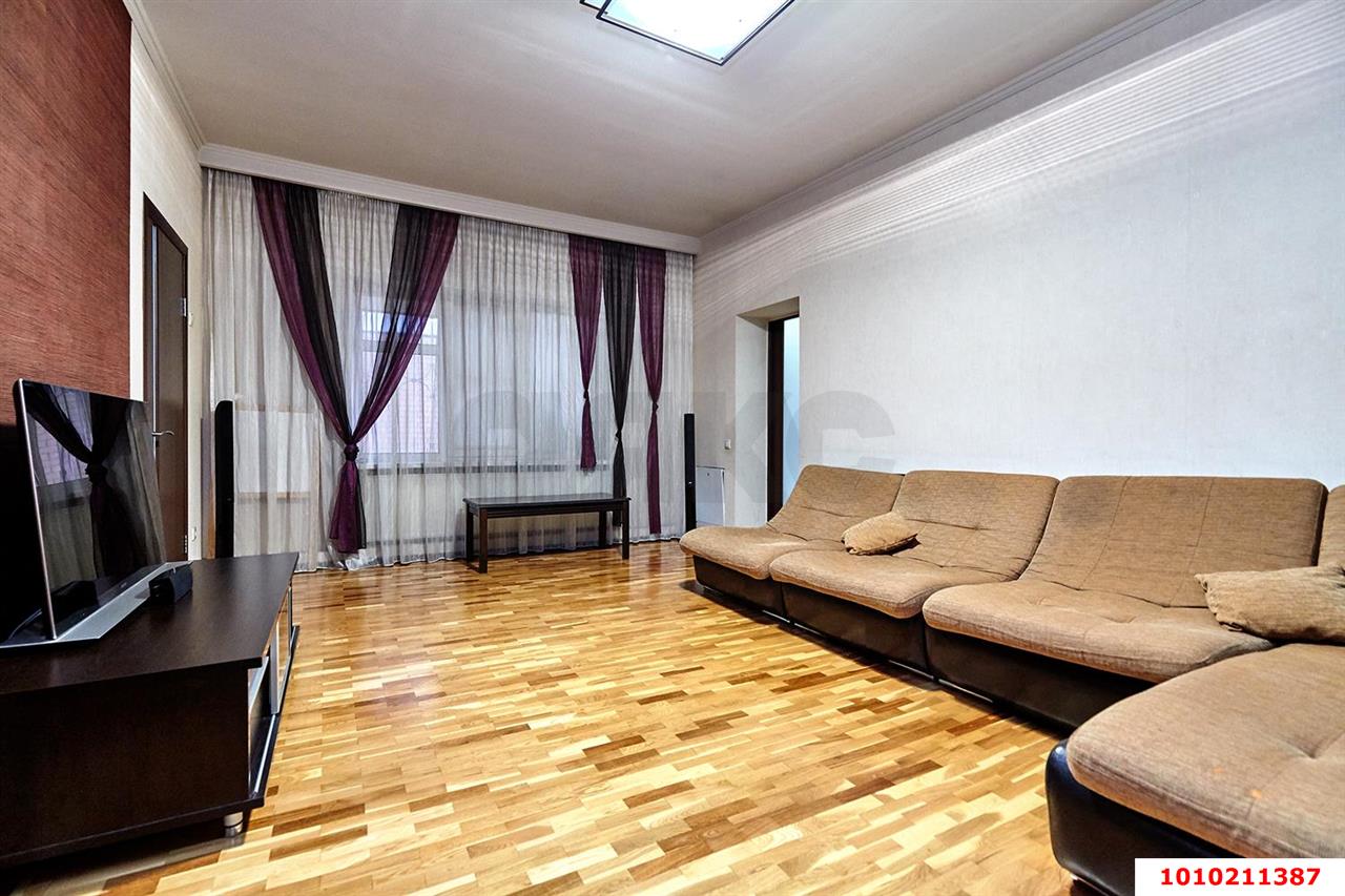 Фото №13: Дом 200 м² + 4.4 сот. - Краснодар, Фестивальный, ул. Воровского, 153