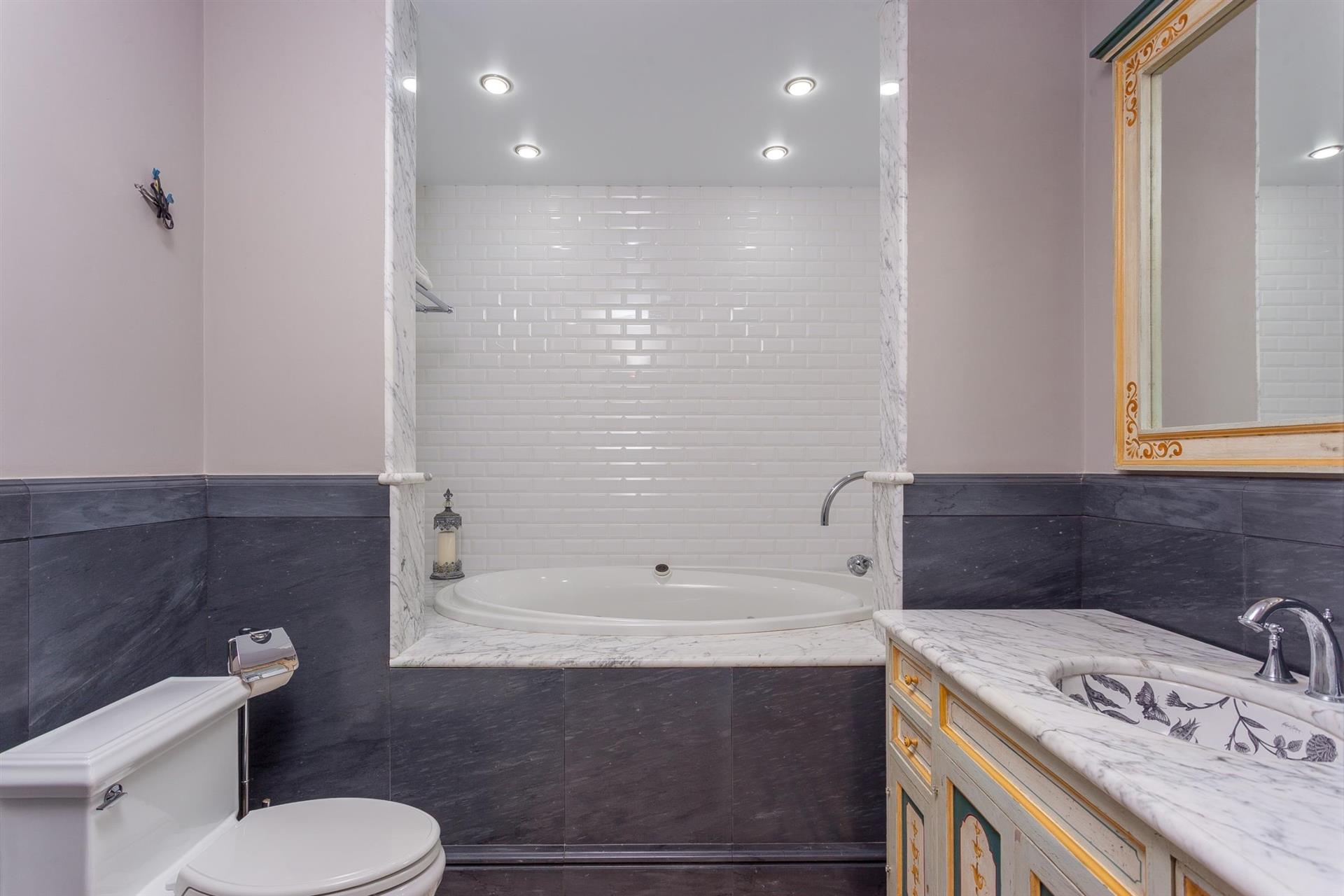 Фото №7: Дом 469 м² + 12 сот. - Краснодар, Прикубанский внутригородской округ, Калинино, мкр. Завод Радиоизмерительных Приборов, ул. Григория Пономаренко, 36