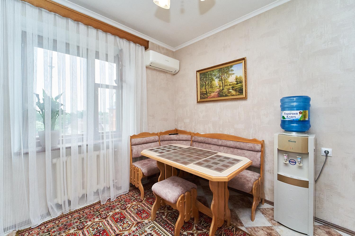 Фото №3: 4-комнатная квартира 95 м² - Краснодар, Карасунский внутригородской округ, мкр. Камвольно-суконный Комбинат, ул. Онежская, 5/1