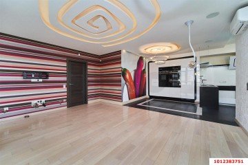 Фото №1: 4-комнатная квартира 158 м² - Краснодар, мкр. Завод Измерительных Приборов, ул. Зиповская, 5/3