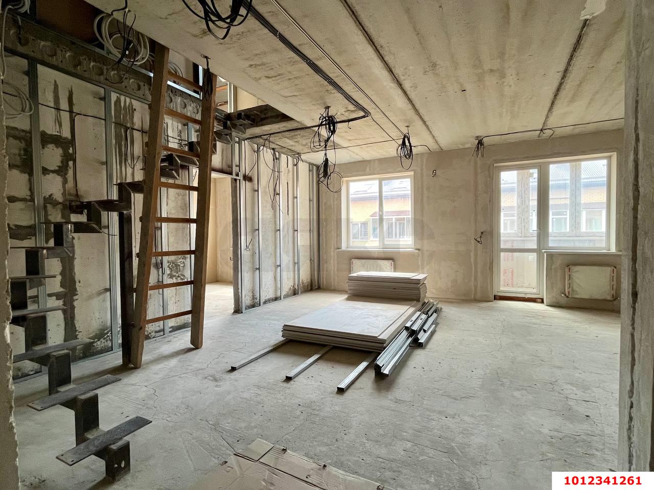 Фото №2: 3-комнатная квартира 111 м² - Краснодар, Прикубанский внутригородской округ, Завод Радиоизмерительных Приборов, мкр. Музыкальный, ул. имени С.С. Прокофьева, 31