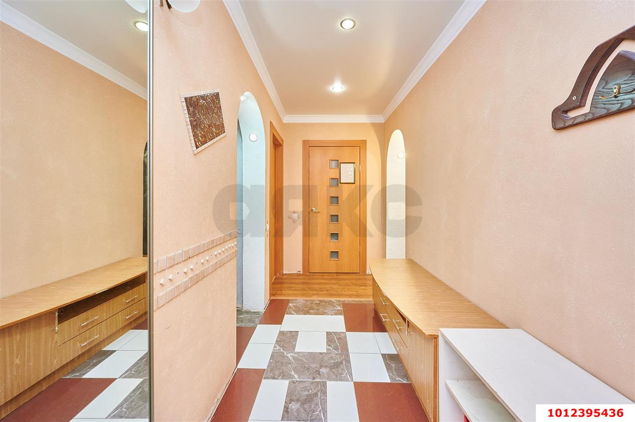 Фото №11: 2-комнатная квартира 60 м² - Краснодар, Прикубанский внутригородской округ, мкр. Музыкальный, ул. имени Сергея Есенина, 94