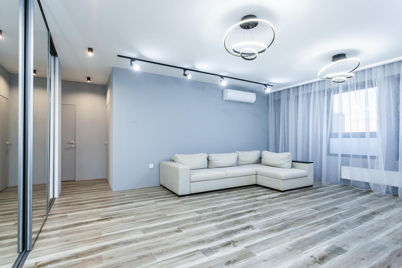 Фото №1: 3-комнатная квартира 122 м² - Краснодар, Центральный внутригородской округ, Западный внутригородской округ, жилой комплекс Центральный, мкр. Центральный, ул. Будённого, 129