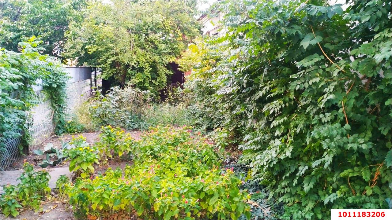 Фото №1: Часть дома 65 м² + 8.7 сот. - Краснодар, Карасунский внутригородской округ, мкр. Хлопчато-бумажный Комбинат, ул. Меланжевая, 13