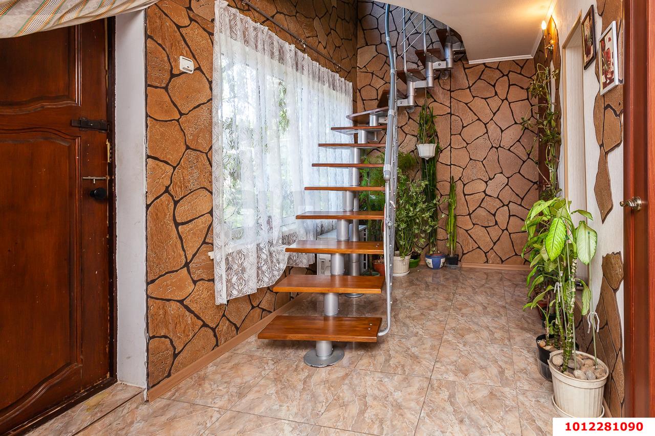 Фото №10: Часть дома 129 м² + 8 сот. - Краснодар, Центральный, ул. Будённого, 274