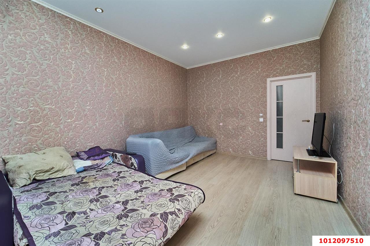 Фото №6: 1-комнатная квартира 52 м² - Краснодар, Центральный внутригородской округ, Дубинка, мкр. Черёмушки, ул. Вишняковой, 1/26