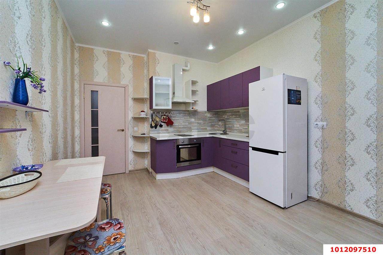 Фото №3: 1-комнатная квартира 52 м² - Краснодар, Центральный внутригородской округ, Дубинка, мкр. Черёмушки, ул. Вишняковой, 1/26