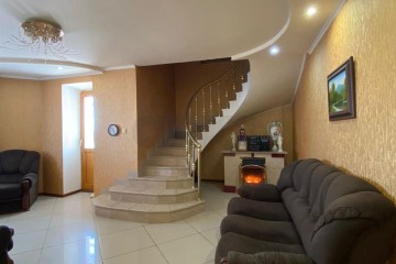 Фото №3: 5+-комнатная квартира 128 м² - Краснодар, мкр. Черёмушки, ул. Стасова, 134/1