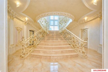 Фото №1: Дом 375 м² - Ленина, мкр. Карасунский внутригородской округ, ул. имени Маршала Жукова, 55