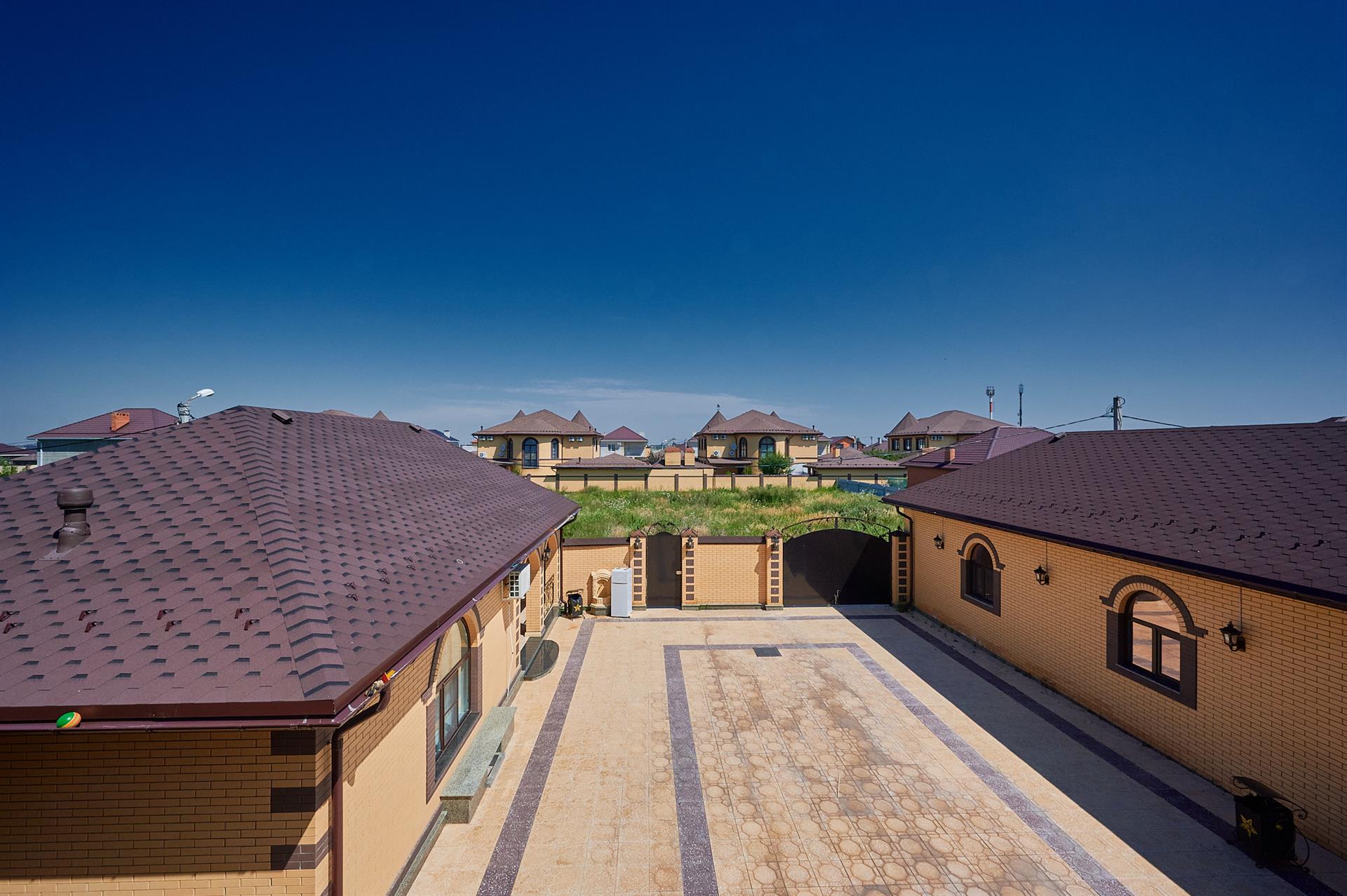 Фото №18: Дом 375 м² + 13.67 сот. - Ленина, мкр. Карасунский внутригородской округ, ул. имени Маршала Жукова, 55