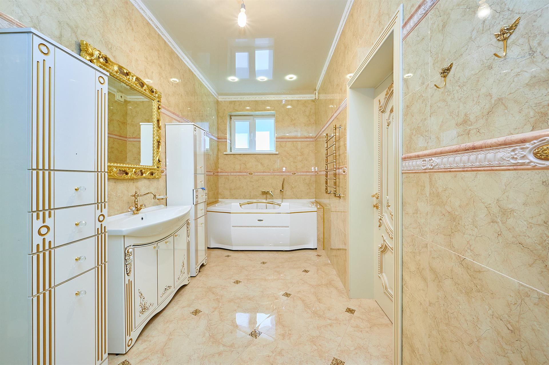 Фото №15: Дом 375 м² + 13.67 сот. - Ленина, мкр. Карасунский внутригородской округ, ул. имени Маршала Жукова, 55