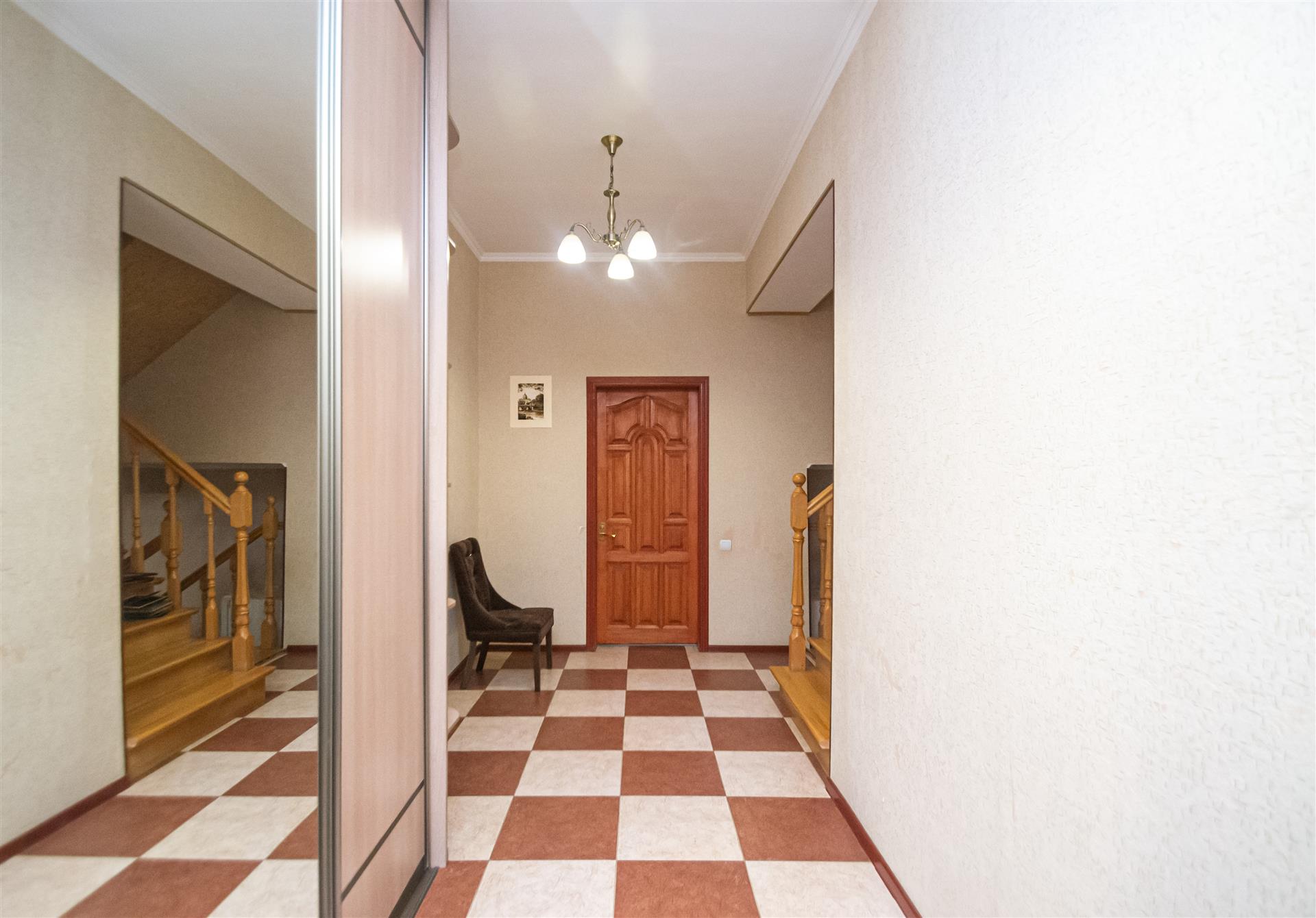 Фото №12: Дом 245 м² + 8 сот. - Краснодар, Прикубанский внутригородской округ, Завод Радиоизмерительных Приборов, п. Калинино, ул. имени Г.М. Плотниченко, 15