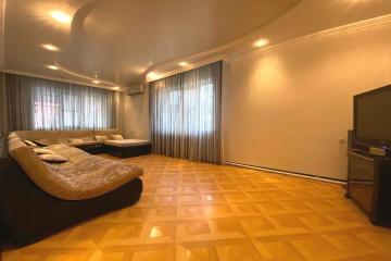 Фото №1: Дом 193 м² - Краснодар, мкр. Завод Радиоизмерительных Приборов, ул. Литовская