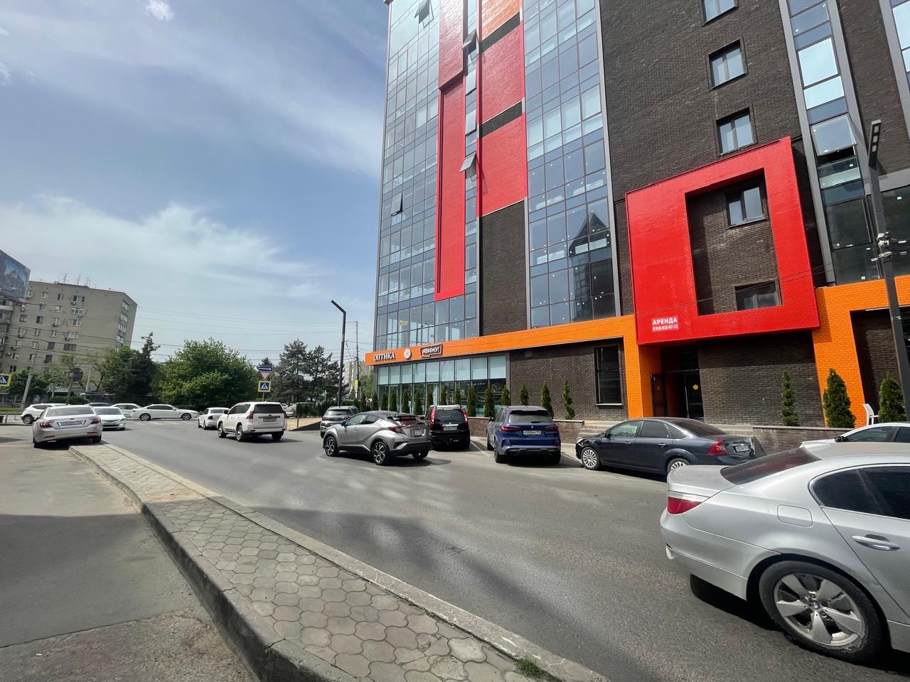 Фото №3: Коммерция 700 м² - Краснодар, Западный внутригородской округ, мкр. Фестивальный, ул. Монтажников, 1А