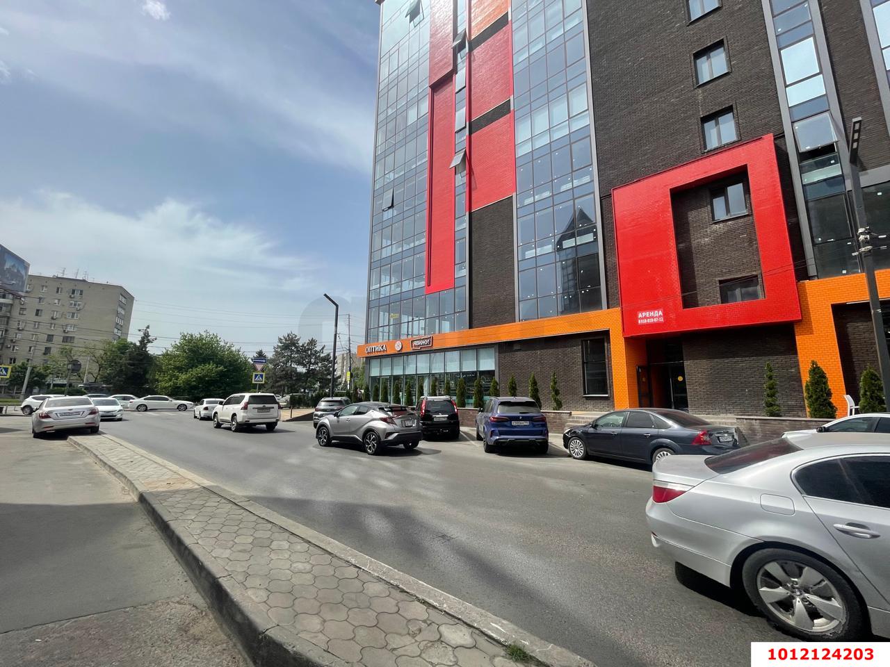 Фото №3: Коммерция 700 м² - Краснодар, Западный внутригородской округ, мкр. Фестивальный, ул. Монтажников, 1А