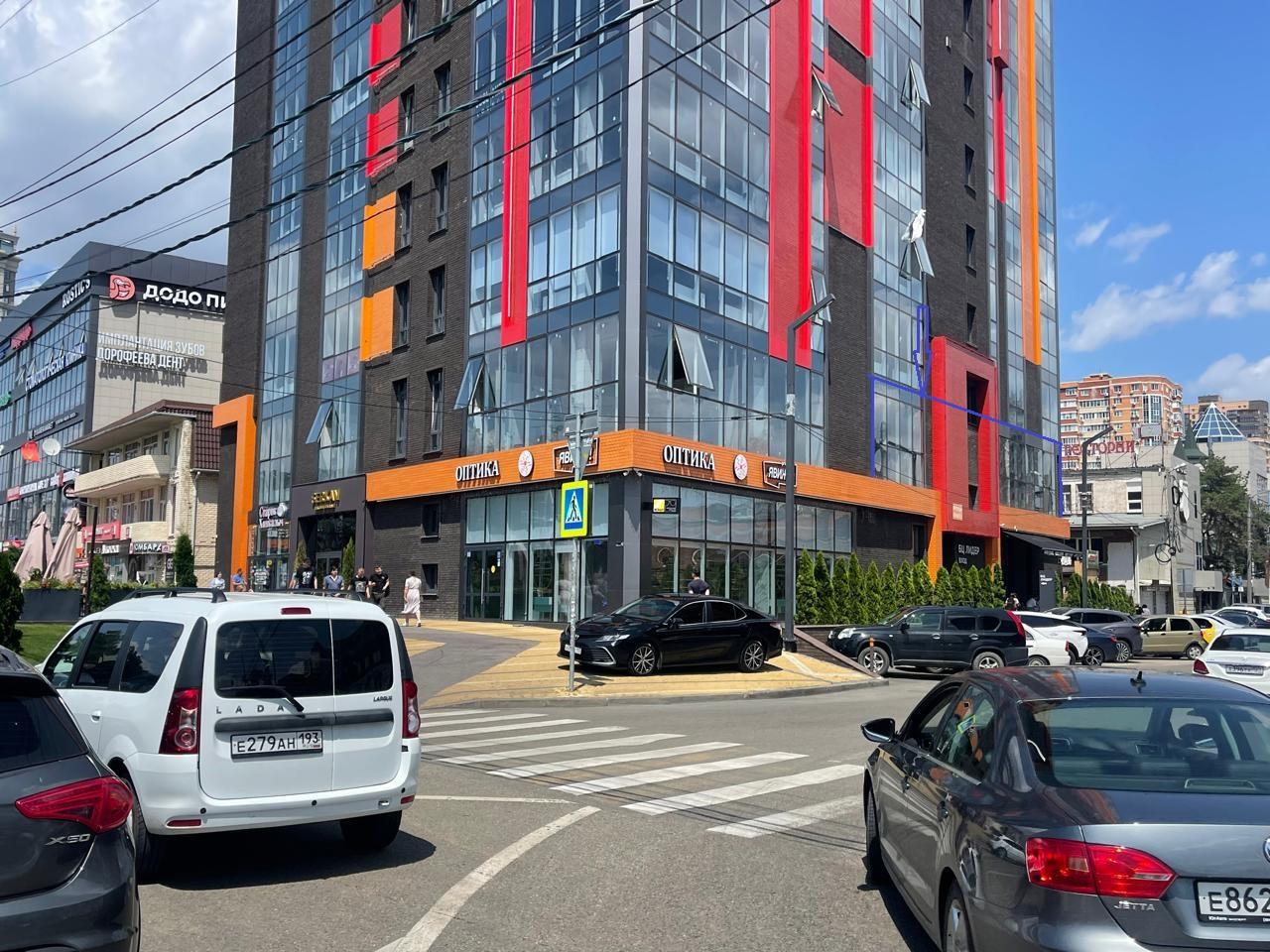 Фото №4: Коммерция 700 м² - Краснодар, Западный внутригородской округ, мкр. Фестивальный, ул. Монтажников, 1А