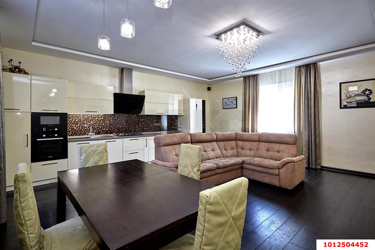 Фото №1: Дом 357 м² + 3.6 сот. - Краснодар, Прикубанский внутригородской округ, мкр. Табачная Фабрика, ул. Красных Зорь, 28