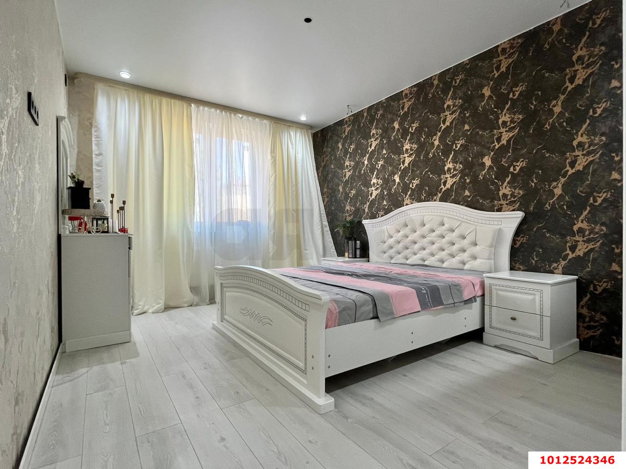 Фото №1: 2-комнатная квартира 62 м² - Краснодар, жилой комплекс Отрада, ул. имени Валерия Вишневецкого, 13/2