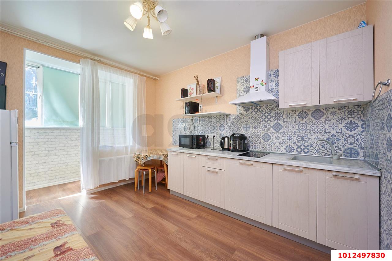 Фото №3: 1-комнатная квартира 35 м² - Краснодар, жилой комплекс Краски, мкр. Прикубанский внутригородской округ, ул. Краеведа Соловьёва, 6