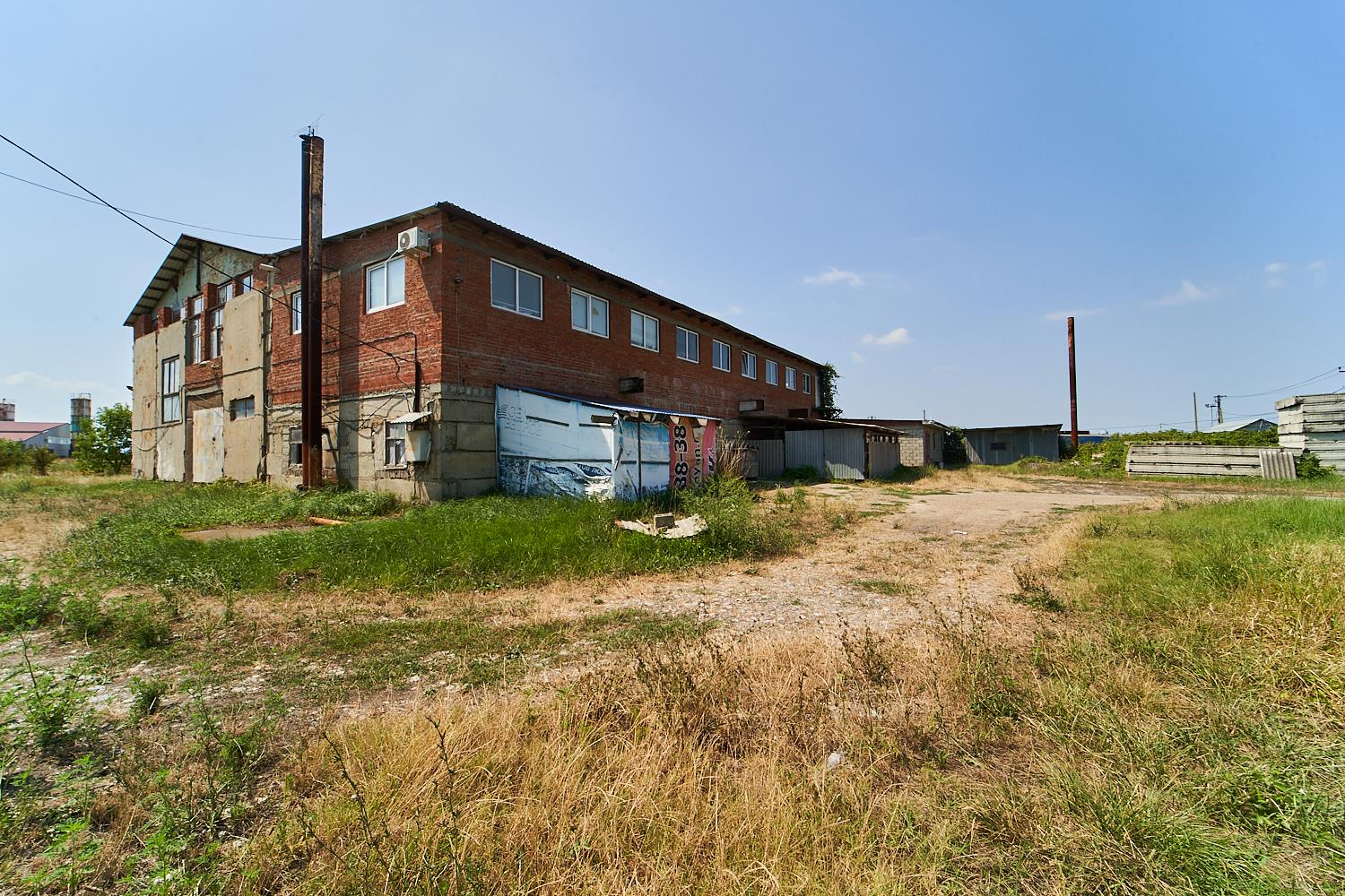 Фото №5: Коммерция 1071 м² - Северская, ул. Западная, 37