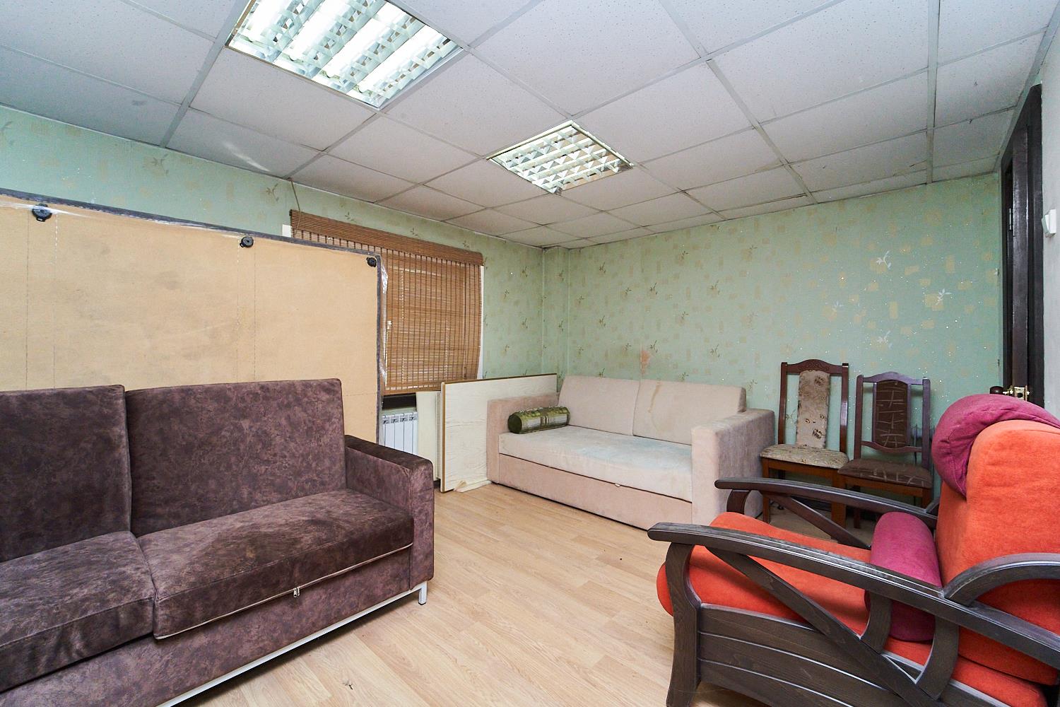 Фото №7: Коммерция 1071 м² - Северская, ул. Западная, 37