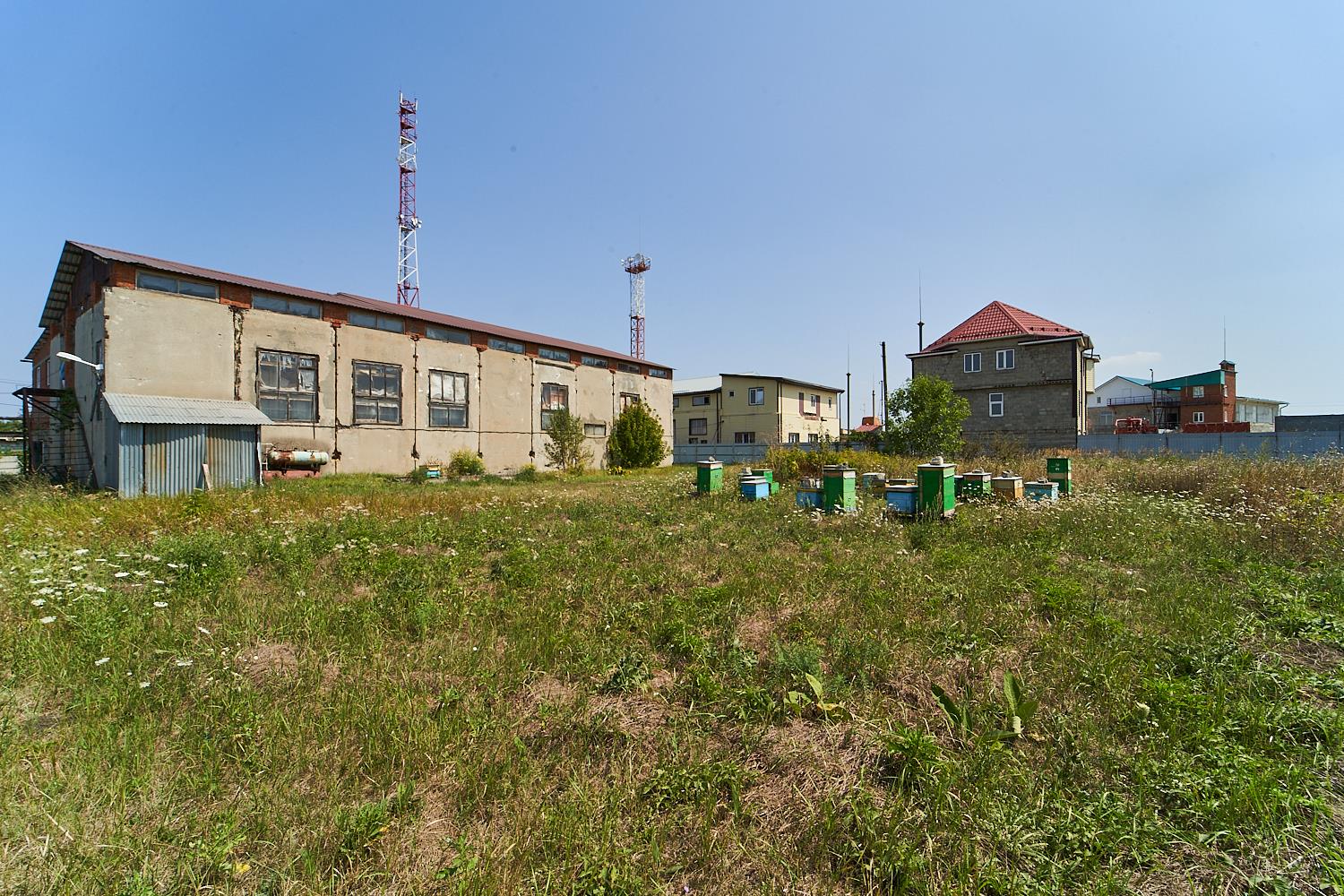 Фото №3: Коммерция 1071 м² - Северская, ул. Западная, 37