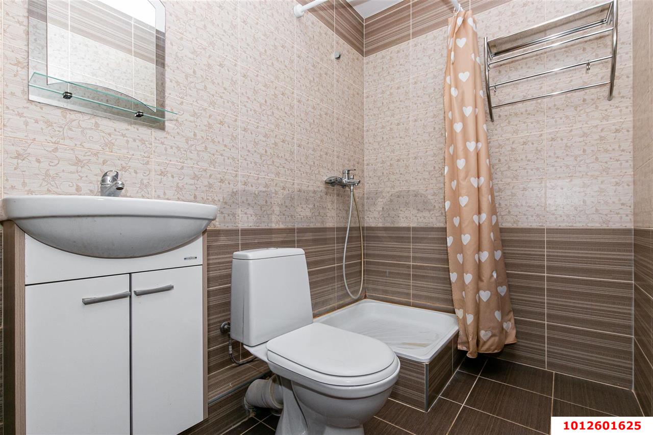 Фото №2: Дом 229 м² + 3 сот. - Краснодар, Прикубанский внутригородской округ, Микрохирургии глаза, снт № 1, ул. Абрикосовая, 579