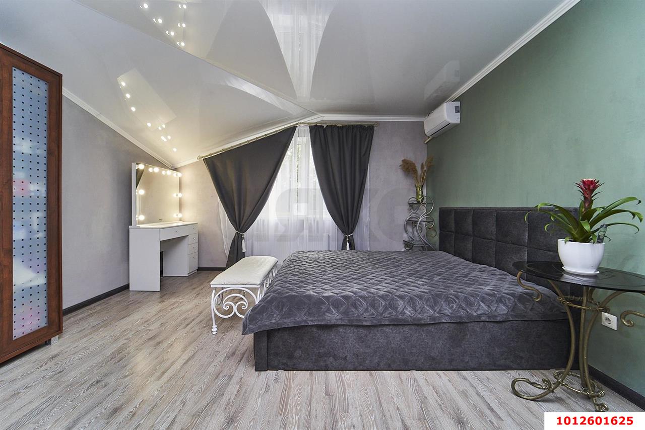 Фото №1: Дом 229 м² + 3 сот. - Краснодар, № 1, ул. Абрикосовая, 579