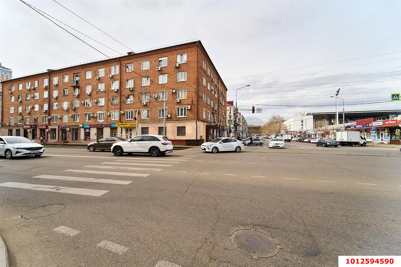 Фото №16: Комната 15 м² - Краснодар, Центральный, ул. Одесская, 46