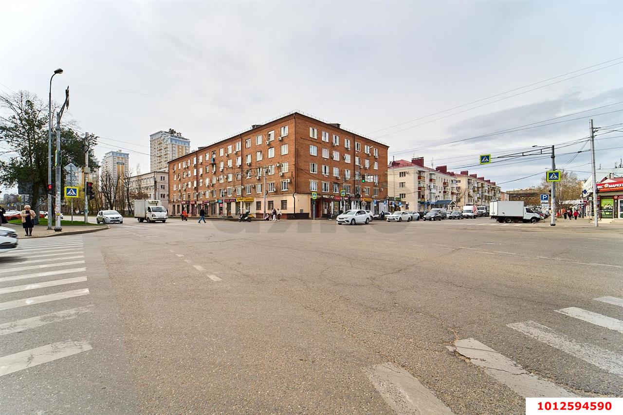 Фото №15: Комната 15 м² - Краснодар, Центральный, ул. Одесская, 46