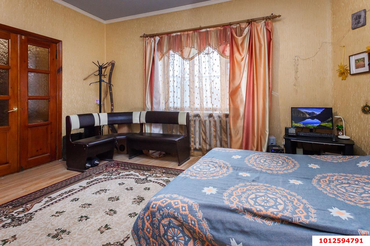 Фото №2: Дом 37 м² + 4.38 сот. - Краснодар, Западный внутригородской округ, ул. Володи Головатого, 232