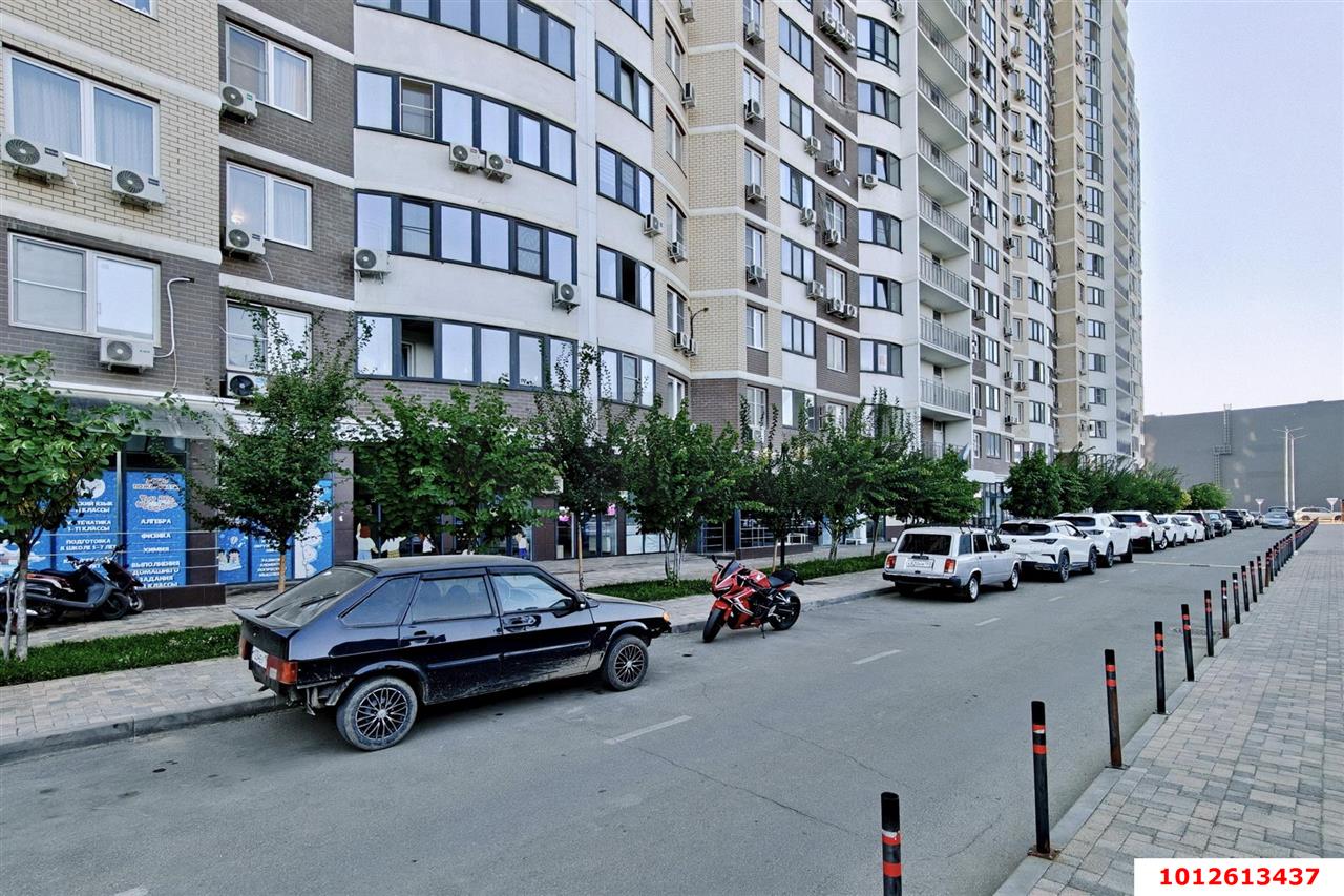 Фото №3: 1-комнатная квартира <span class="whitespace-nowrap">41 м²</span>, <span class="whitespace-nowrap">14/20 эт.</span> - Краснодар, Прикубанский внутригородской округ, Россинского, мкр. жилой комплекс Атлант, ул. Адмирала Крузенштерна, 6к3
