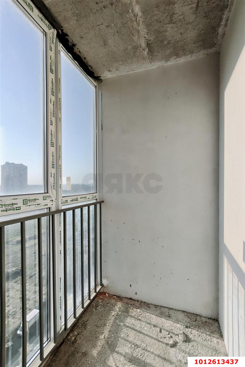 Фото №10: 1-комнатная квартира <span class="whitespace-nowrap">41 м²</span>, <span class="whitespace-nowrap">14/20 эт.</span> - Краснодар, Прикубанский внутригородской округ, Россинского, мкр. жилой комплекс Атлант, ул. Адмирала Крузенштерна, 6к3